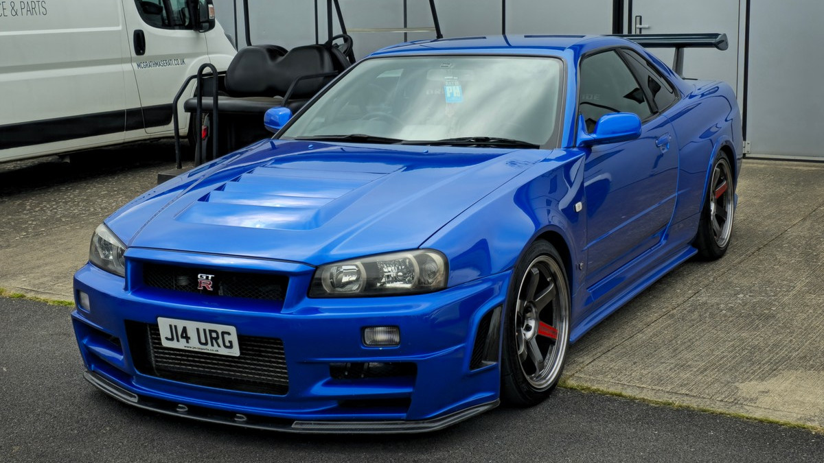 Nissan Skyline GT-R R34